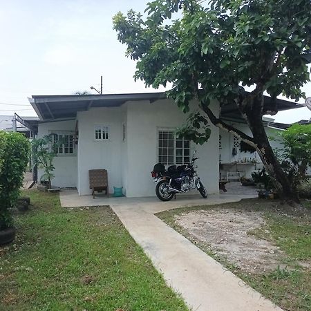 Almirante Gia'S Garage & Home For Bocas Travelers מראה חיצוני תמונה