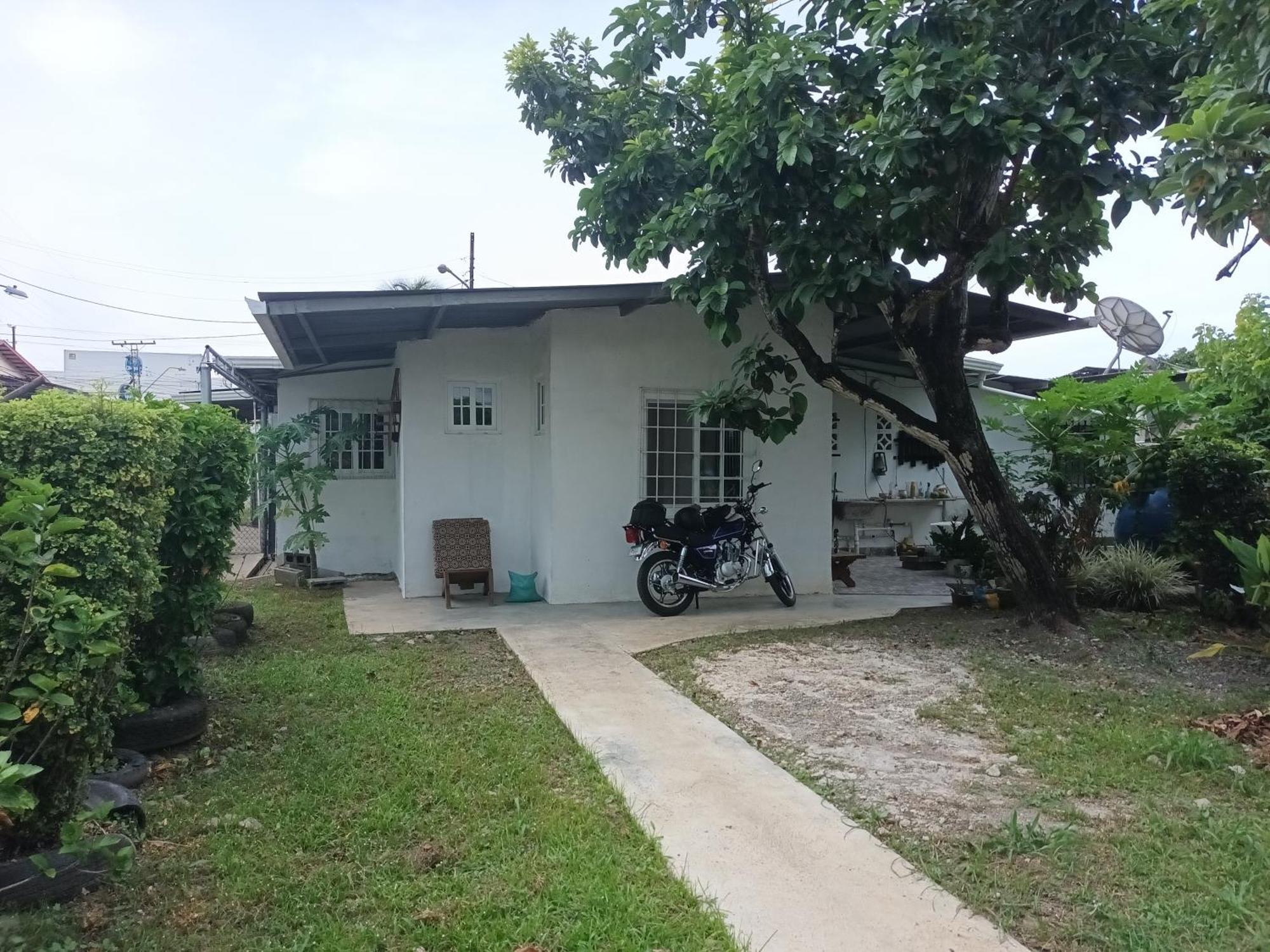 Almirante Gia'S Garage & Home For Bocas Travelers מראה חיצוני תמונה
