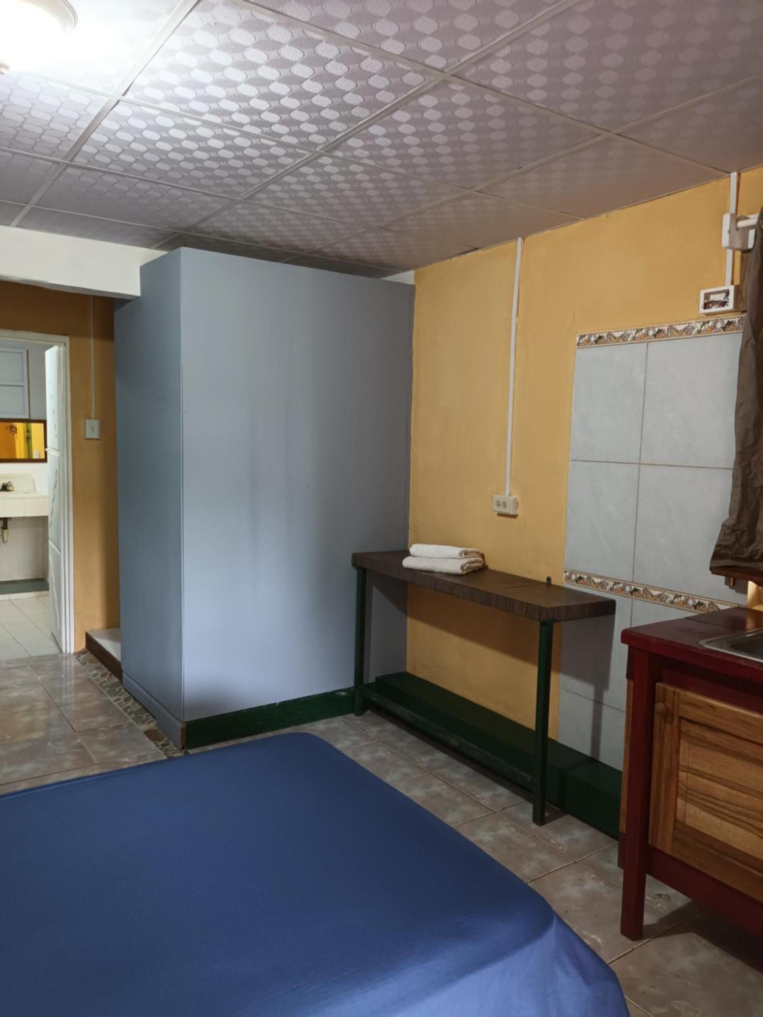 Almirante Gia'S Garage & Home For Bocas Travelers מראה חיצוני תמונה
